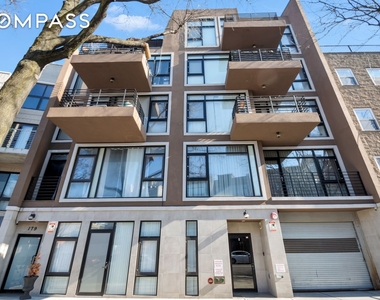 179 Woodpoint Rd - Photo Thumbnail 14