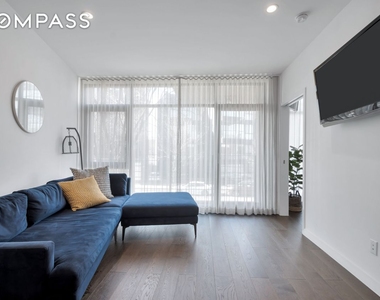 179 Woodpoint Rd - Photo Thumbnail 1