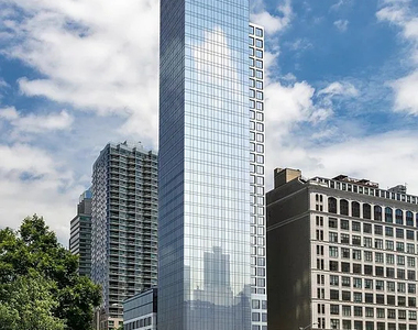 515 West 36th Street - Photo Thumbnail 4