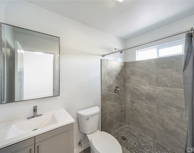 17609 Covello Street - Photo Thumbnail 12