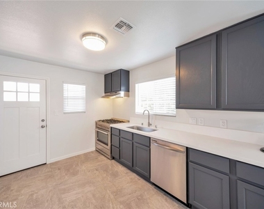 17609 Covello Street - Photo Thumbnail 3