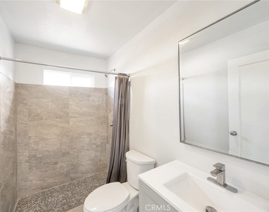 17609 Covello Street - Photo Thumbnail 10