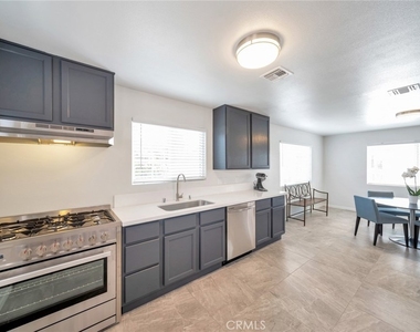 17609 Covello Street - Photo Thumbnail 4