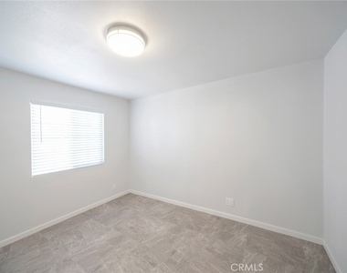17609 Covello Street - Photo Thumbnail 11