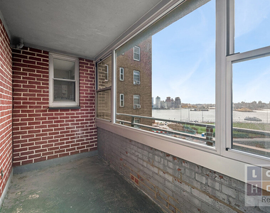473 Fdr Dr - Photo Thumbnail 8