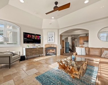 1632 S Pacific Street - Photo Thumbnail 6