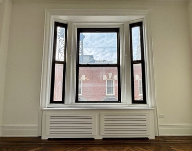 166 West 72nd Street - Photo Thumbnail 6