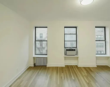 326 East 58th Street - Photo Thumbnail 1