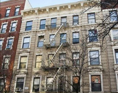 West 152nd Street - Photo Thumbnail 12