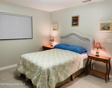 159 Queens Court - Photo Thumbnail 7