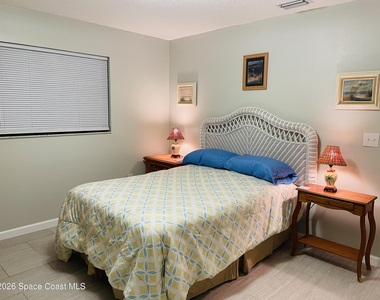 159 Queens Court - Photo Thumbnail 8