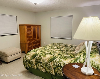159 Queens Court - Photo Thumbnail 9