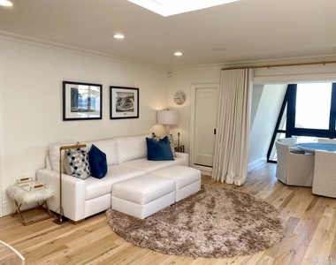 1558 Camino Del Mar - Photo Thumbnail 3