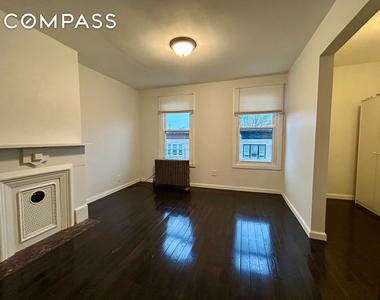 50 Dikeman St - Photo Thumbnail 3