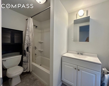 50 Dikeman St - Photo Thumbnail 5