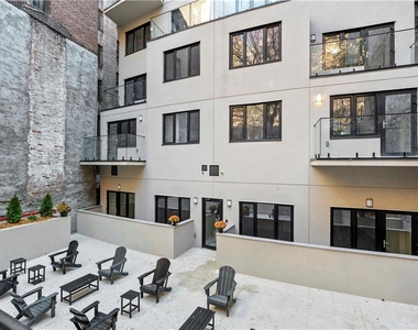 112 Seaman Avenue - Photo Thumbnail 15