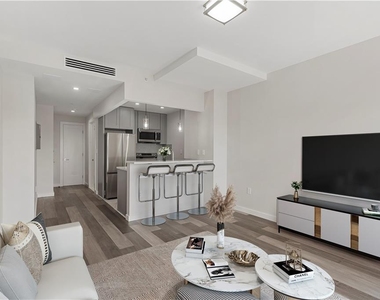 112 Seaman Avenue - Photo Thumbnail 12