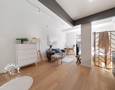 931 Carroll Street - Photo Thumbnail 5