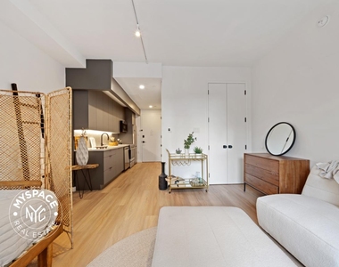 931 Carroll Street - Photo Thumbnail 13