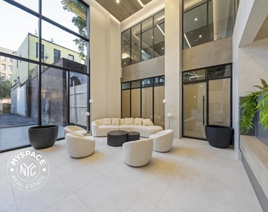 931 Carroll Street - Photo Thumbnail 16