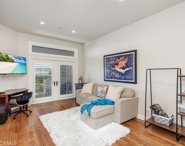 24536 Santa Clara Avenue - Photo Thumbnail 33
