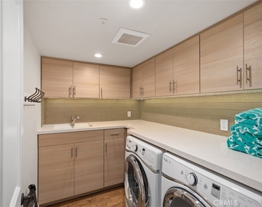 24536 Santa Clara Avenue - Photo Thumbnail 31