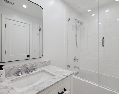 300 Coral Avenue - Photo Thumbnail 22