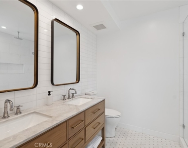 300 Coral Avenue - Photo Thumbnail 20