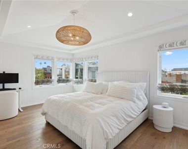 300 Coral Avenue - Photo Thumbnail 17