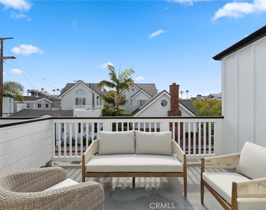 300 Coral Avenue - Photo Thumbnail 23
