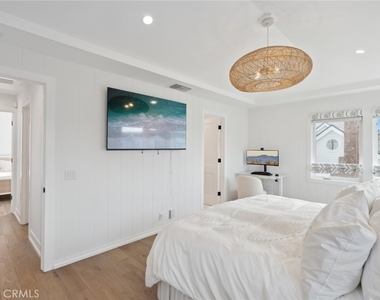 300 Coral Avenue - Photo Thumbnail 18