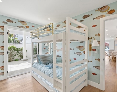 300 Coral Avenue - Photo Thumbnail 15