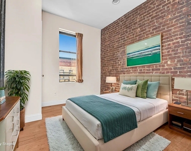 537 W 158th St - Photo Thumbnail 3