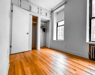 East 58th Street /2nd Ave - Photo Thumbnail 6