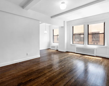 12 East 86th Street - Photo Thumbnail 1