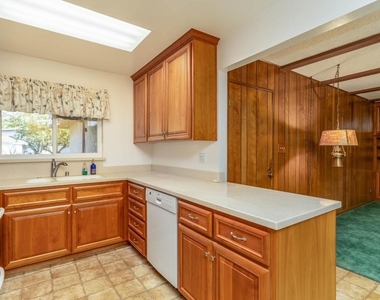 2315 Hoytt Ct - Photo Thumbnail 9