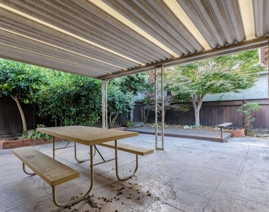2315 Hoytt Ct - Photo Thumbnail 35