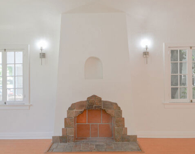1845 Midvale Avenue - Photo Thumbnail 11
