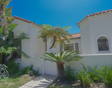 1845 Midvale Avenue - Photo Thumbnail 3