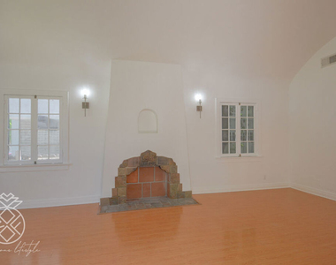 1845 Midvale Avenue - Photo Thumbnail 7