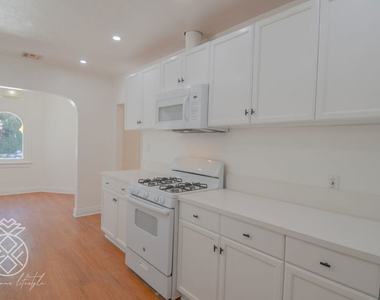 1845 Midvale Avenue - Photo Thumbnail 35