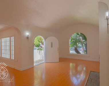 1845 Midvale Avenue - Photo Thumbnail 8