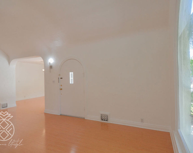 1845 Midvale Avenue - Photo Thumbnail 12