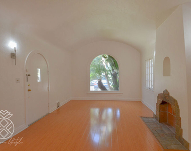 1845 Midvale Avenue - Photo Thumbnail 9