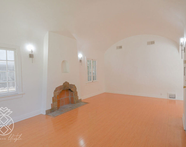 1845 Midvale Avenue - Photo Thumbnail 10