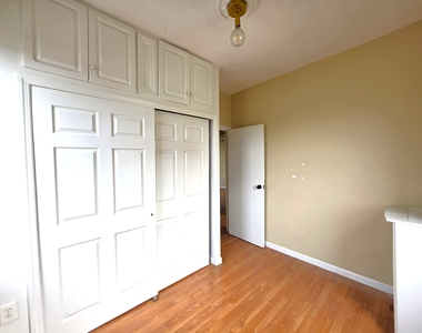 21-77 33rd Street - Photo Thumbnail 8
