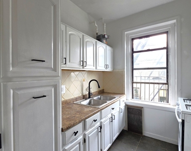 21-77 33rd Street - Photo Thumbnail 3