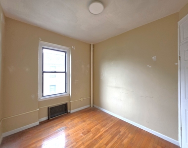 21-77 33rd Street - Photo Thumbnail 11