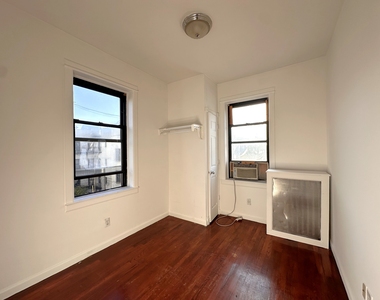 21-15 33rd Street - Photo Thumbnail 7