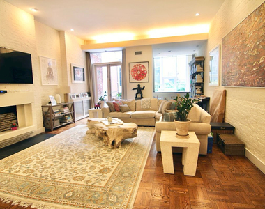39 West 89th Street - Photo Thumbnail 1